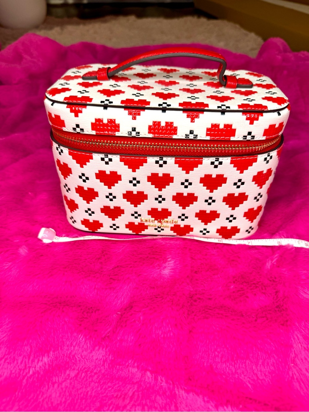 *NWOT*Kate Spade Devin Pixel Heart Vanity